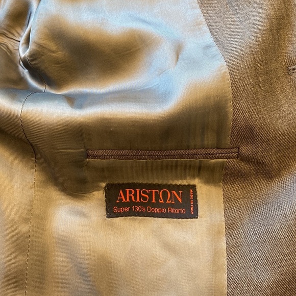 Samuelsohn blazer in superb condition in 44R. It is grey with blue undertone - Picture 7 of 16